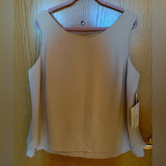 NWT LT LanTing Bride Champagne Sleeveless Scoop Neck Blouse-Lined- Flowy-Size 18 - Picture 2 of 6